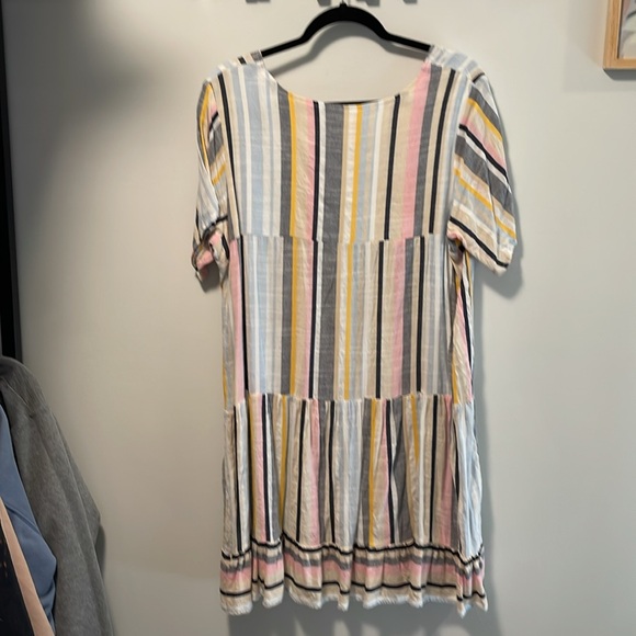 Striped short sleeve dress size XL. - Picture 3 of 5
